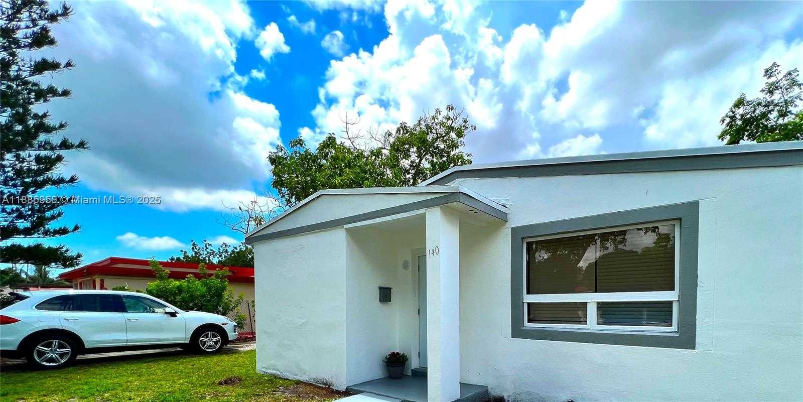 Small Image of 140 NORTH WEST 124TH ST, North Miami Number 10