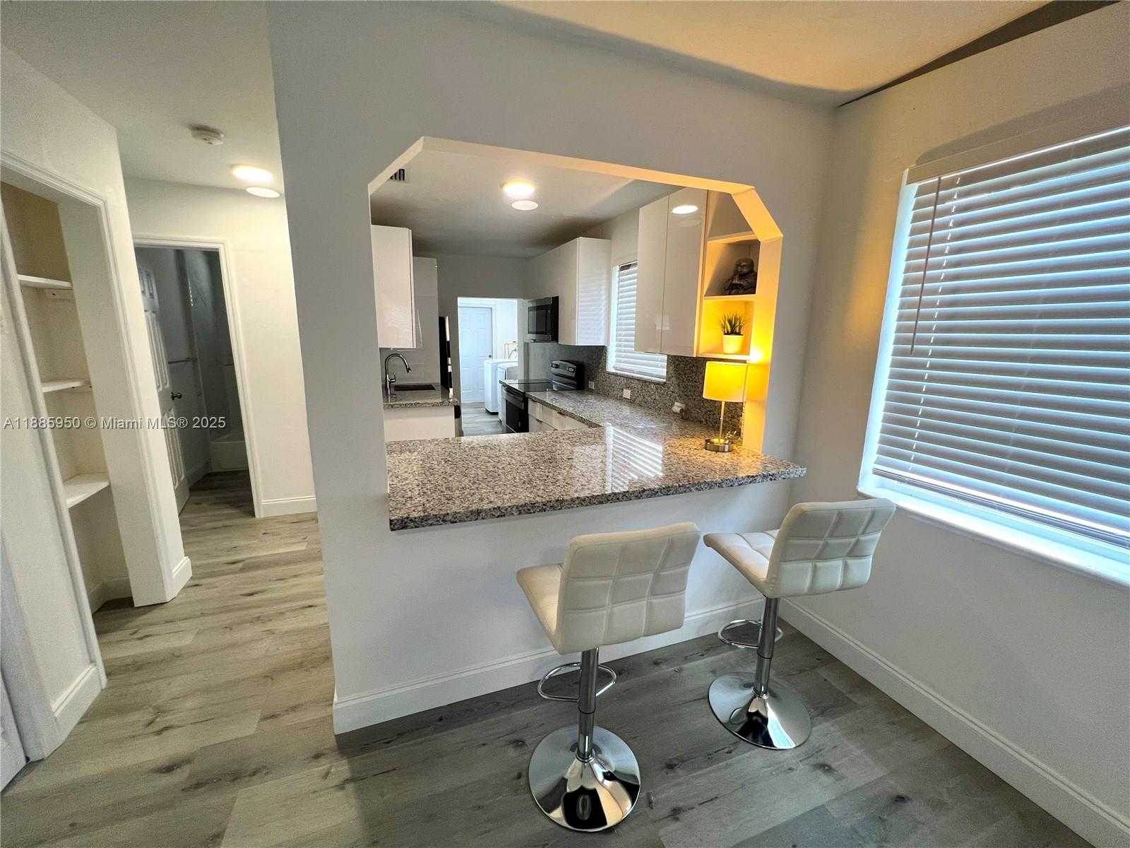 Small Image of 140 NORTH WEST 124TH ST, North Miami Number 4