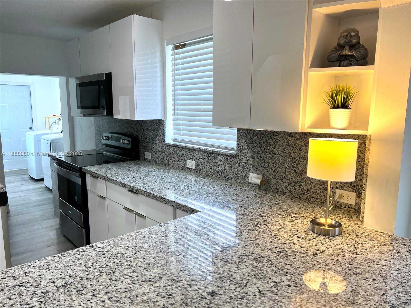 Small Image of 140 NORTH WEST 124TH ST, North Miami Number 6