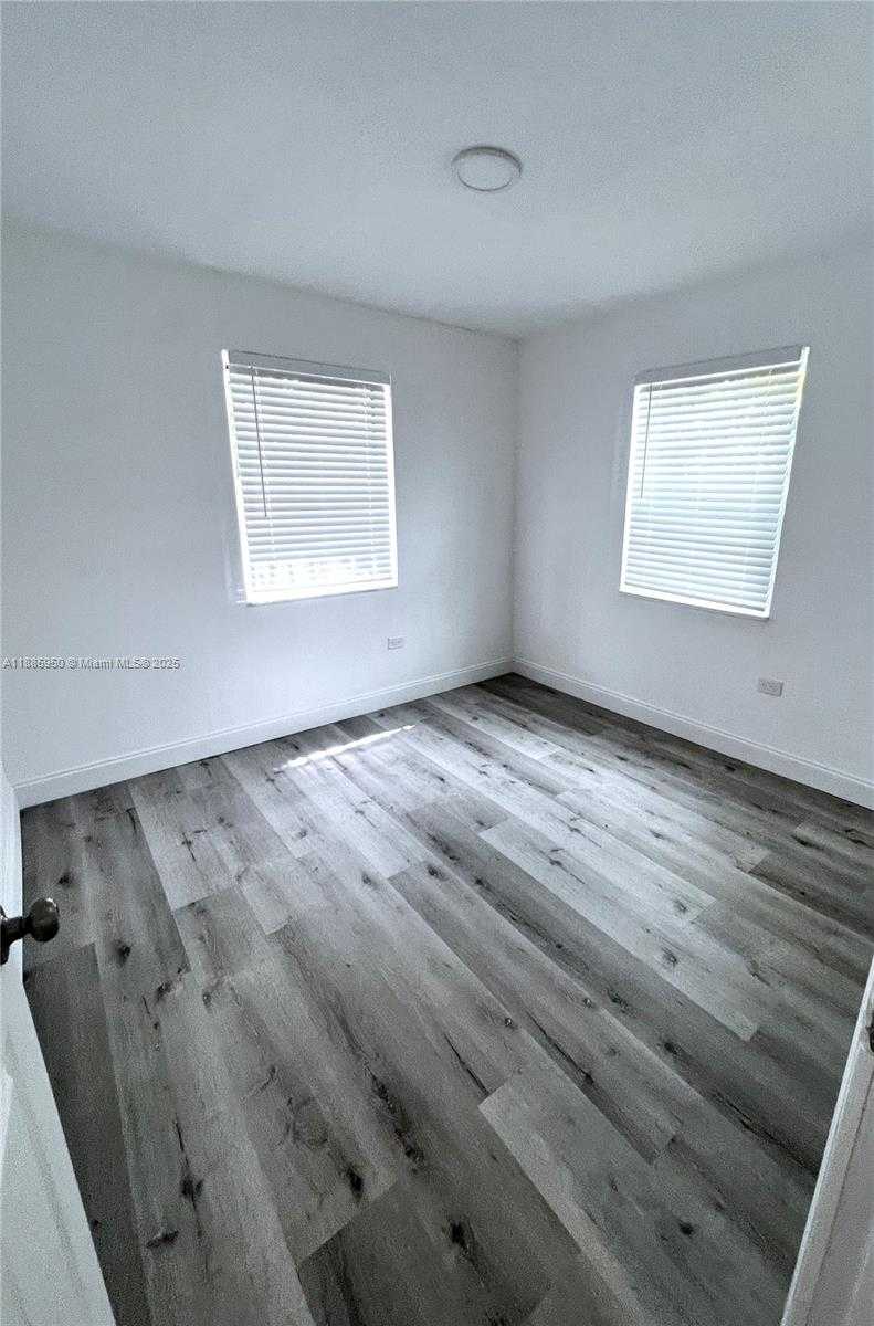Small Image of 140 NORTH WEST 124TH ST, North Miami Number 8