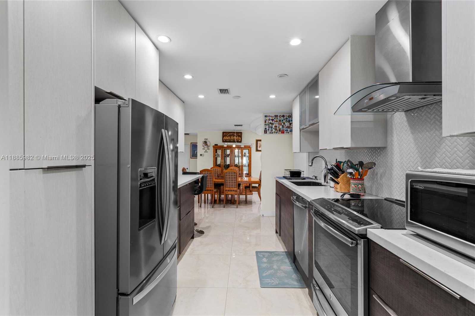 Small Image of 5430 WEST 14TH AVE, Hialeah Number 17