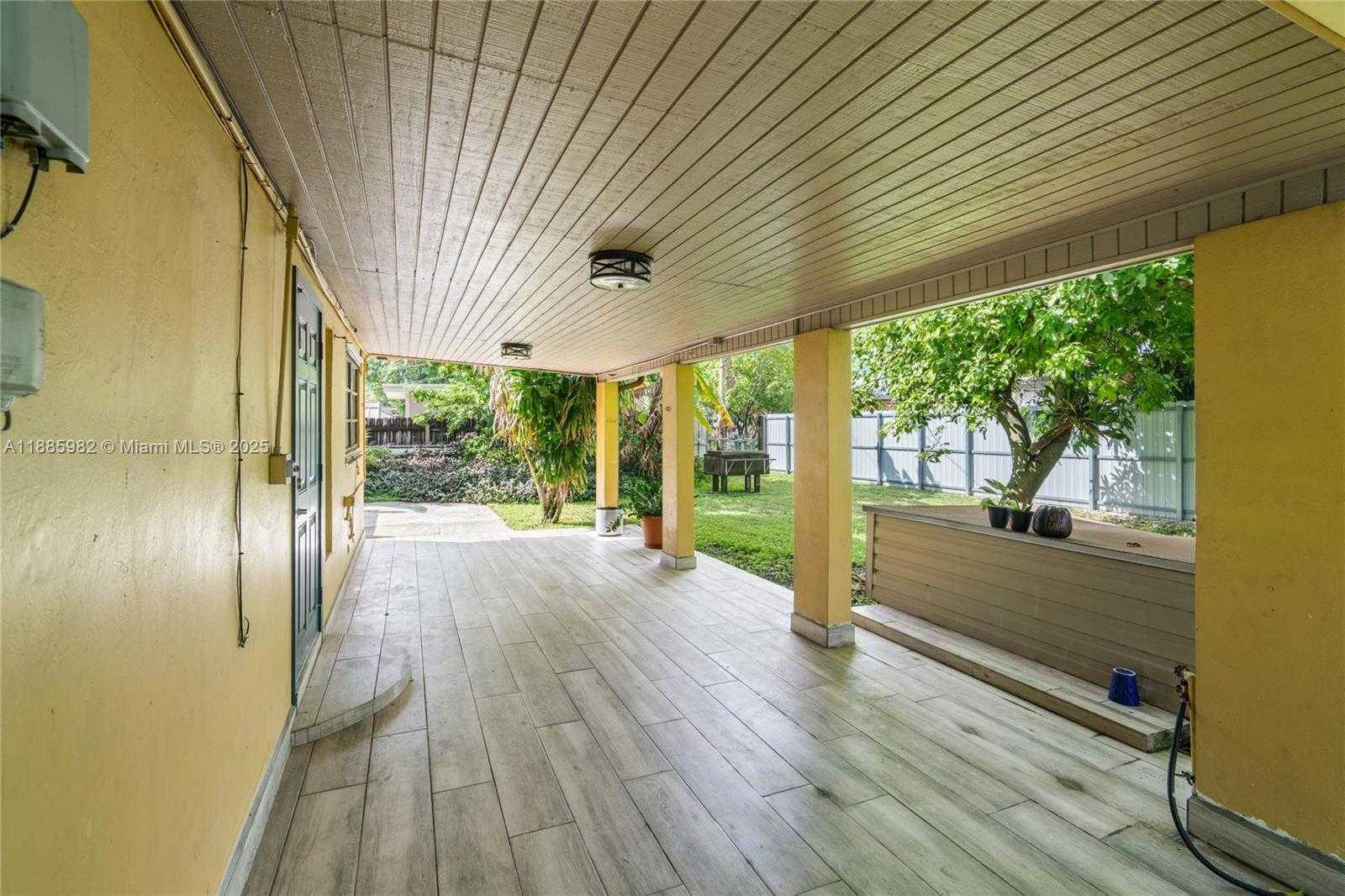 Small Image of 5430 WEST 14TH AVE, Hialeah Number 36