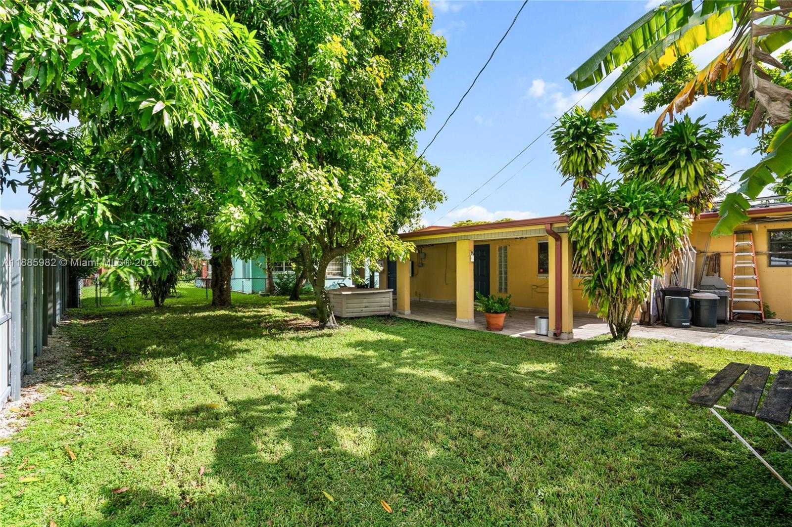 Small Image of 5430 WEST 14TH AVE, Hialeah Number 43