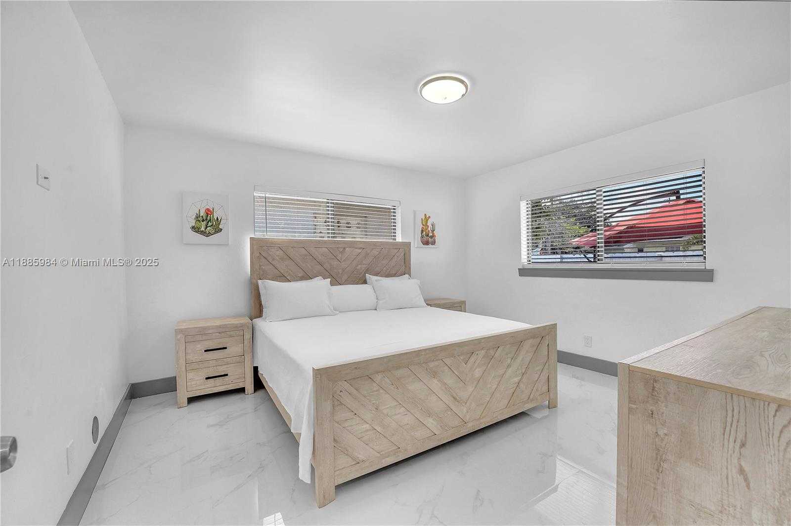 Small Image of 2221 CHARLESTON ST, Hollywood Number 16