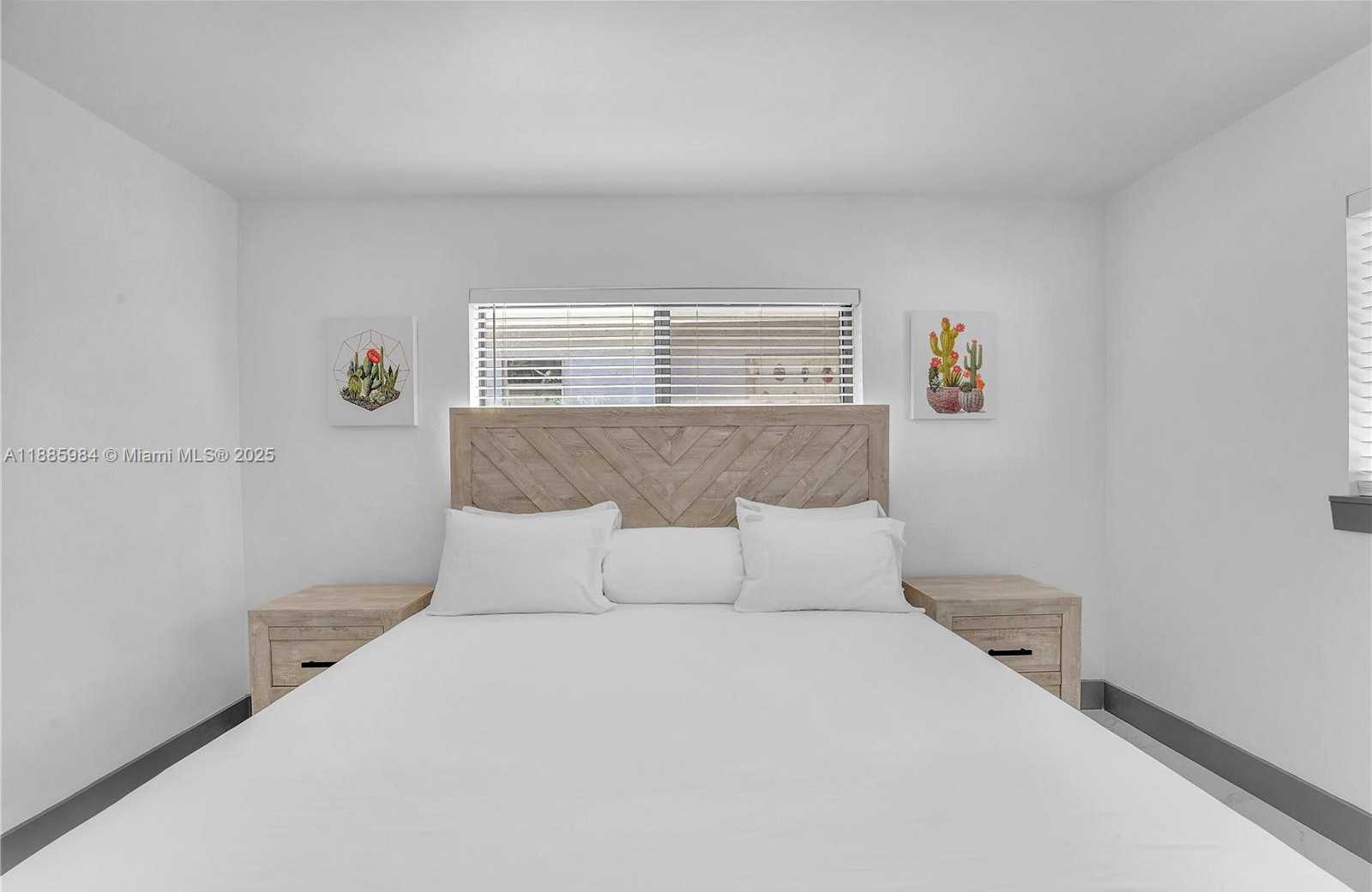 Small Image of 2221 CHARLESTON ST, Hollywood Number 17