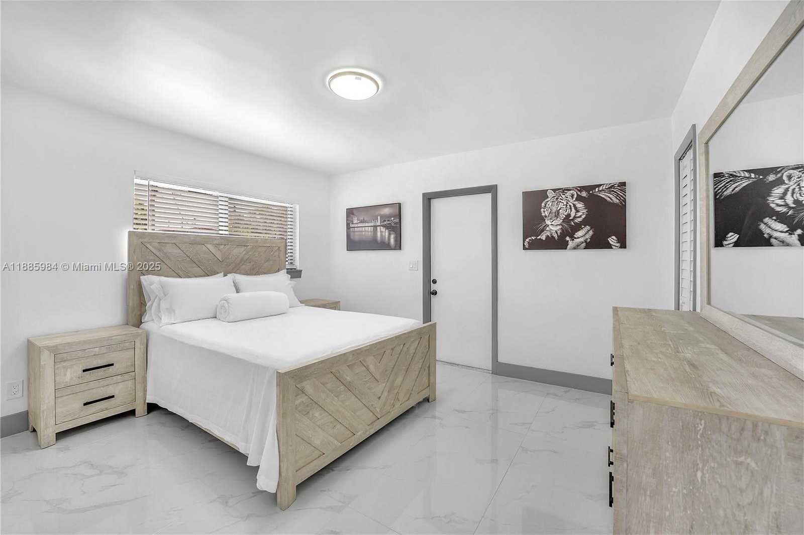 Small Image of 2221 CHARLESTON ST, Hollywood Number 19