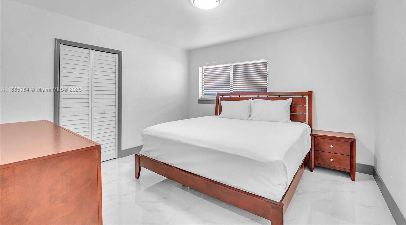 Small Image of 2221 CHARLESTON ST, Hollywood Number 21