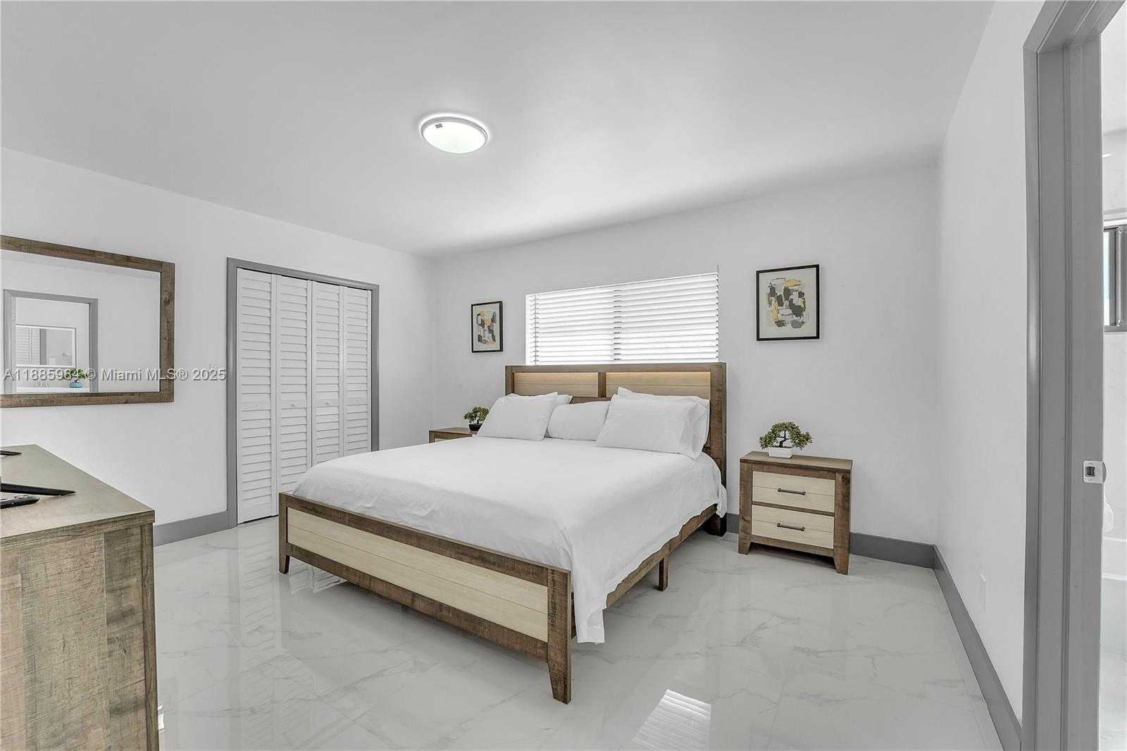 Small Image of 2221 CHARLESTON ST, Hollywood Number 26