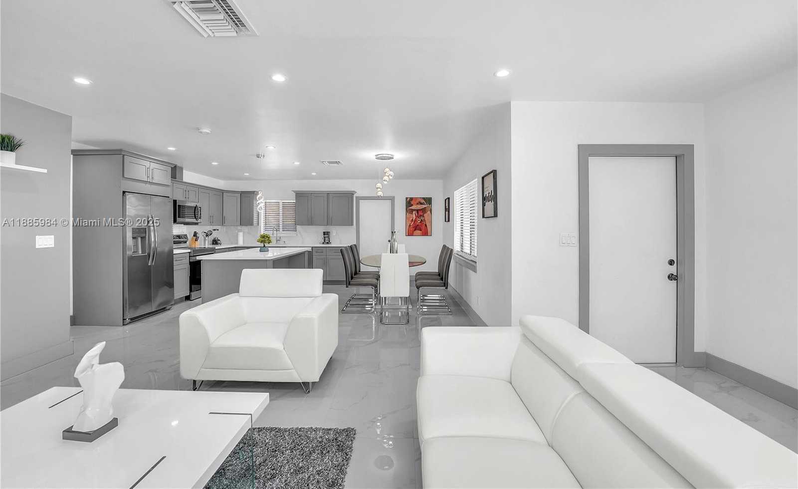 Small Image of 2221 CHARLESTON ST, Hollywood Number 3
