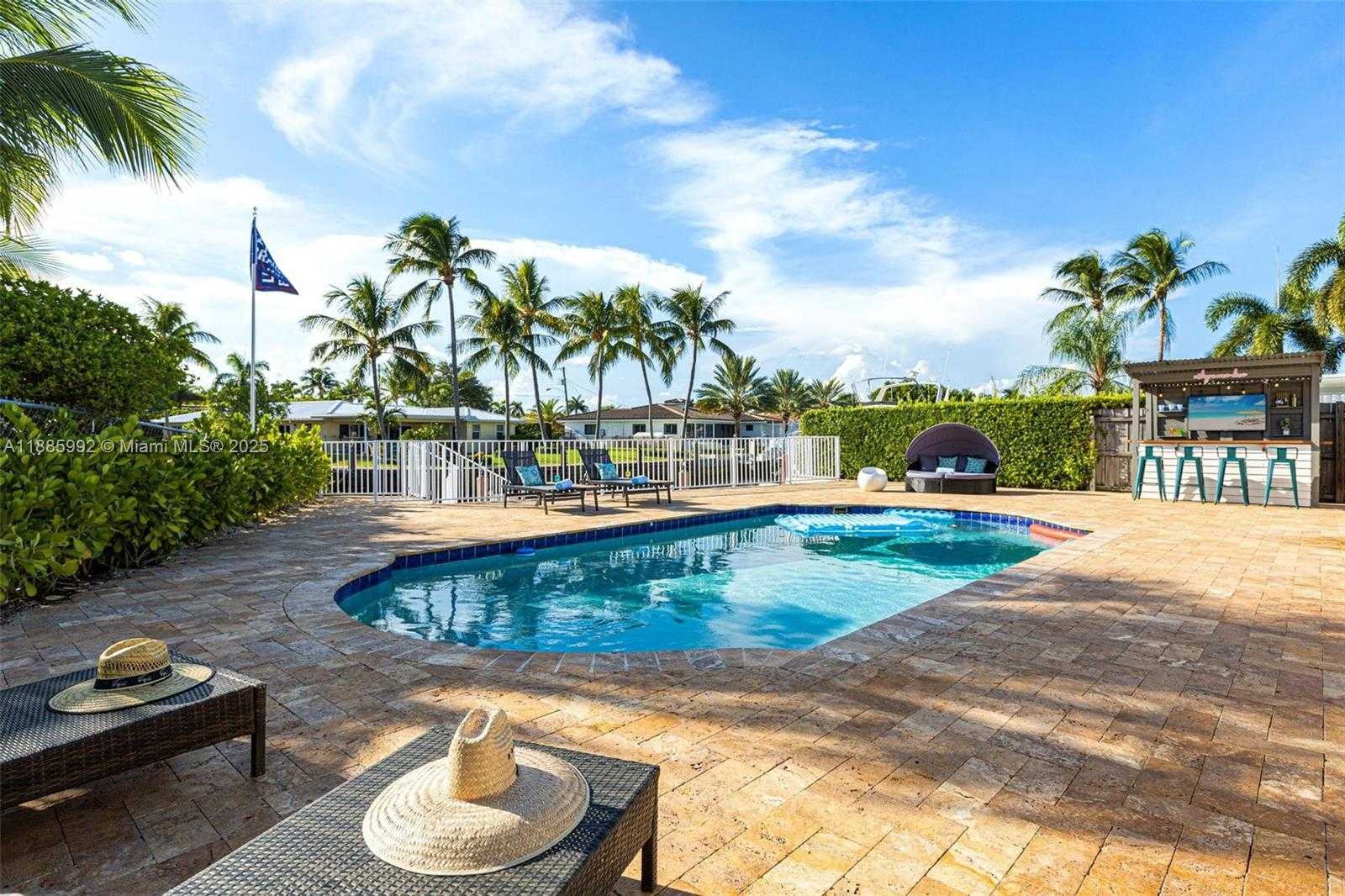 Small Image of 2719 SOUTH EAST 11TH ST, Pompano Beach Number 4