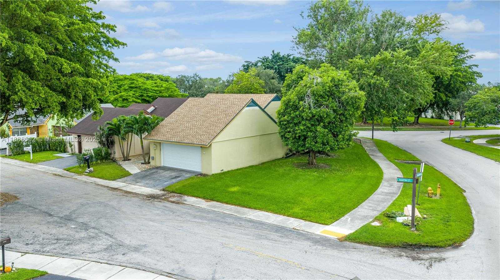 Small Image of 1467 MARTIN CT, Homestead Number 17