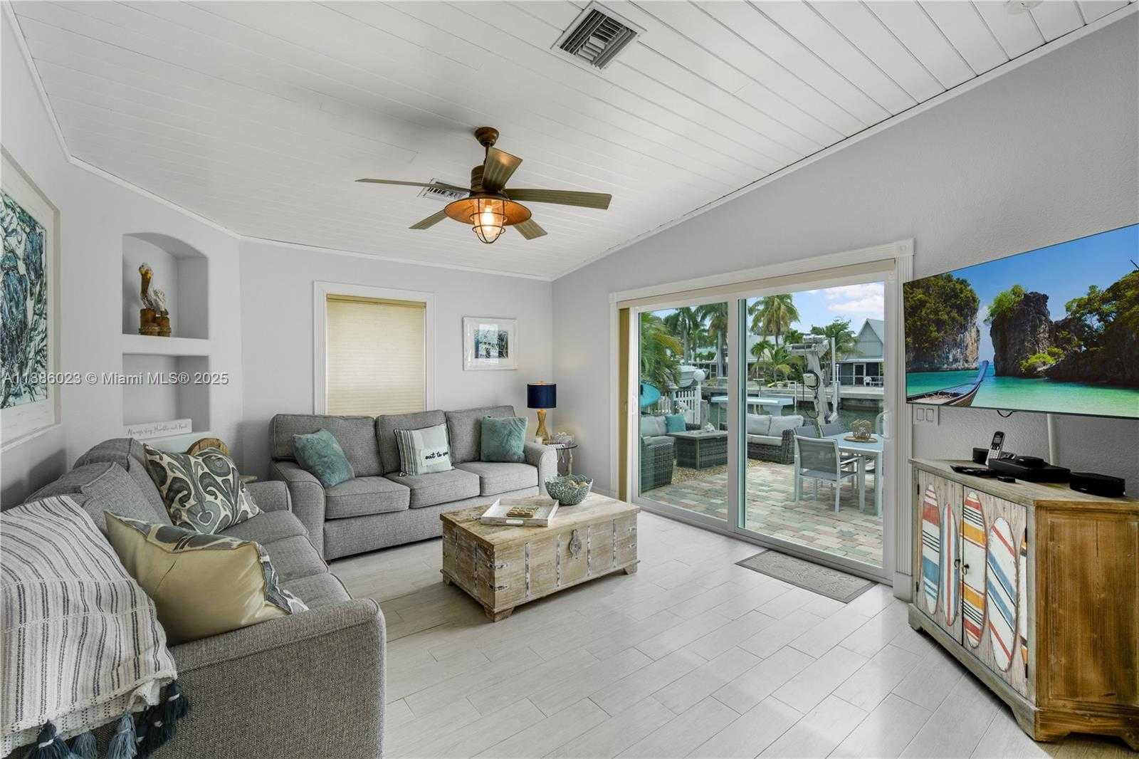 Small Image of 511 4TH ST, Key Colony Number 9