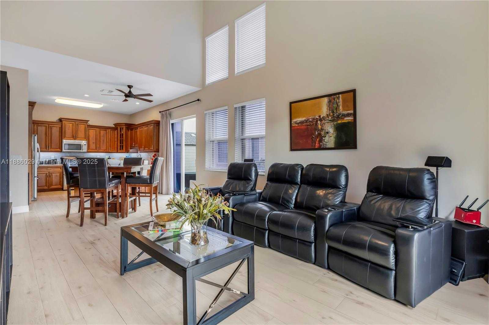 Small Image of 15620 NORTH WEST 12TH PL, Pembroke Pines Number 11