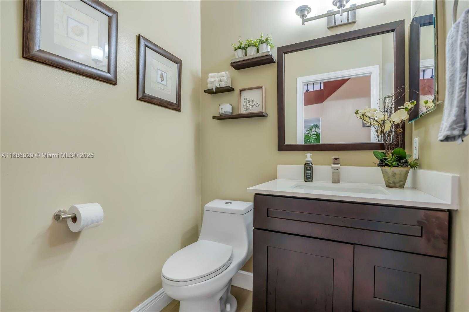 Small Image of 15620 NORTH WEST 12TH PL, Pembroke Pines Number 13