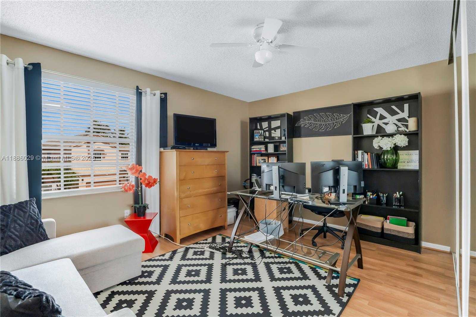 Small Image of 15620 NORTH WEST 12TH PL, Pembroke Pines Number 23