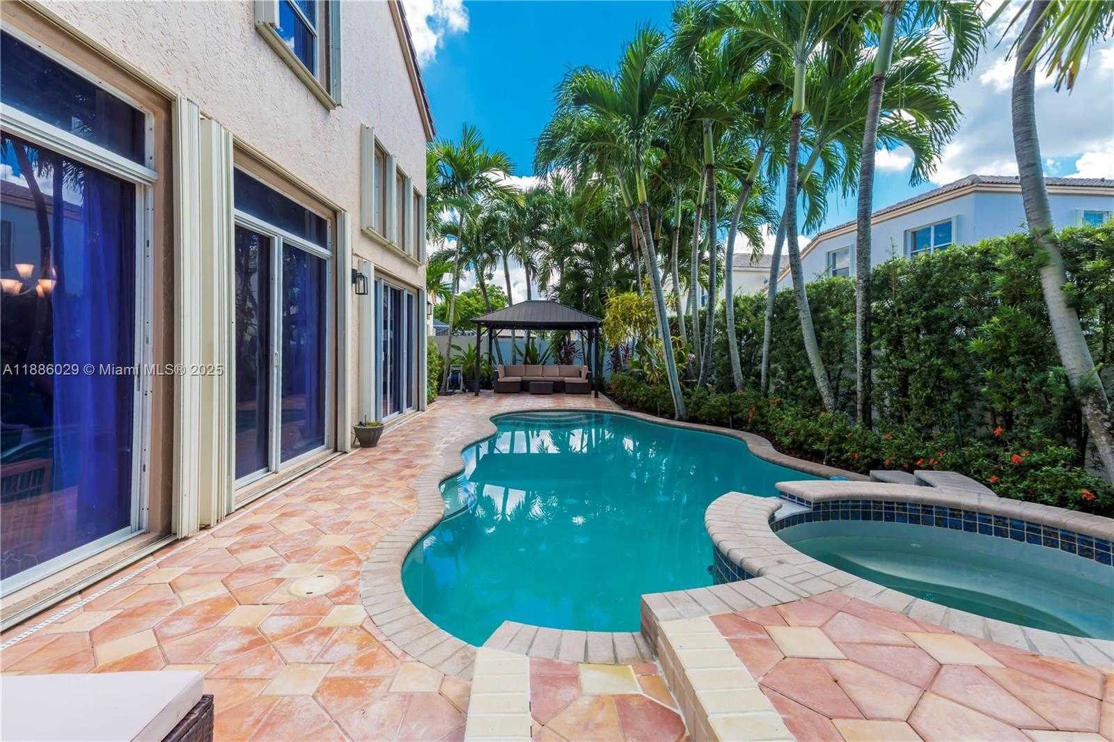 Small Image of 15620 NORTH WEST 12TH PL, Pembroke Pines Number 26