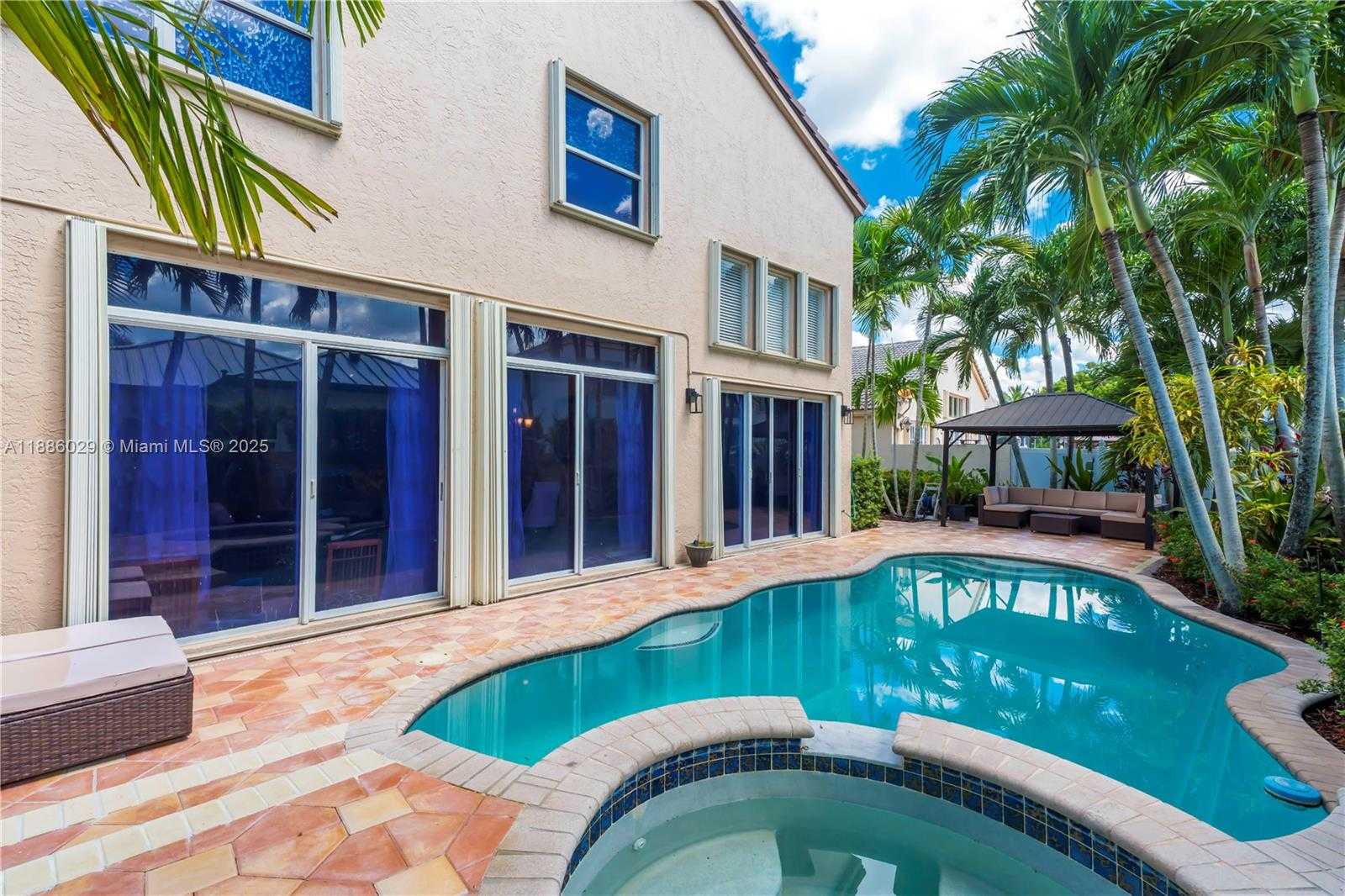 Small Image of 15620 NORTH WEST 12TH PL, Pembroke Pines Number 27