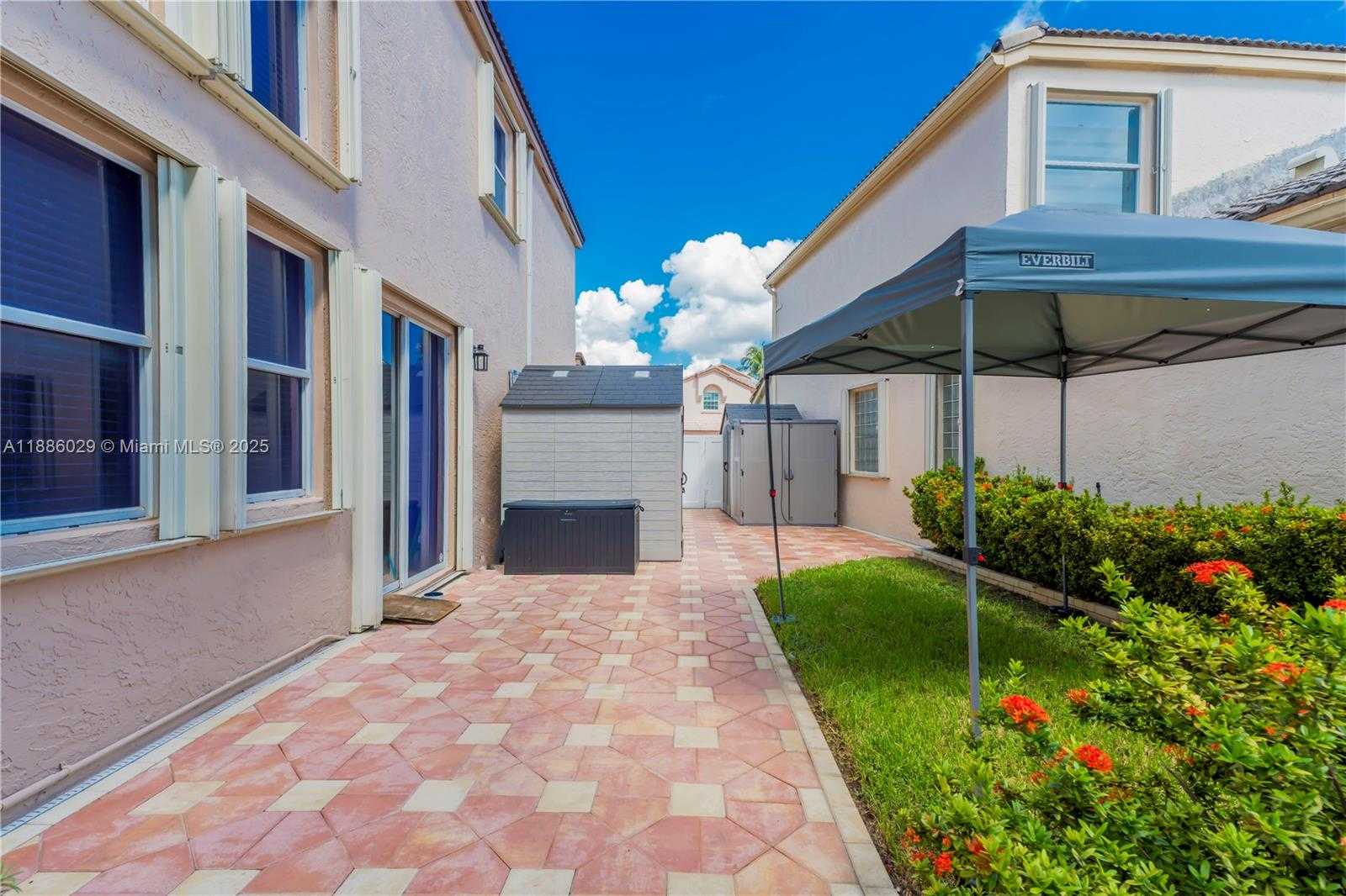 Small Image of 15620 NORTH WEST 12TH PL, Pembroke Pines Number 29