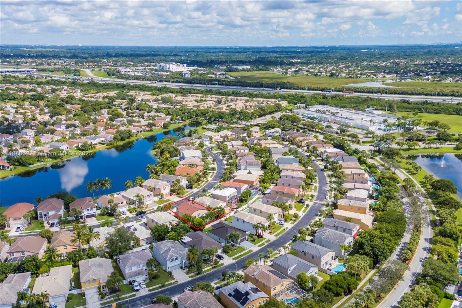 Small Image of 15620 NORTH WEST 12TH PL, Pembroke Pines Number 34