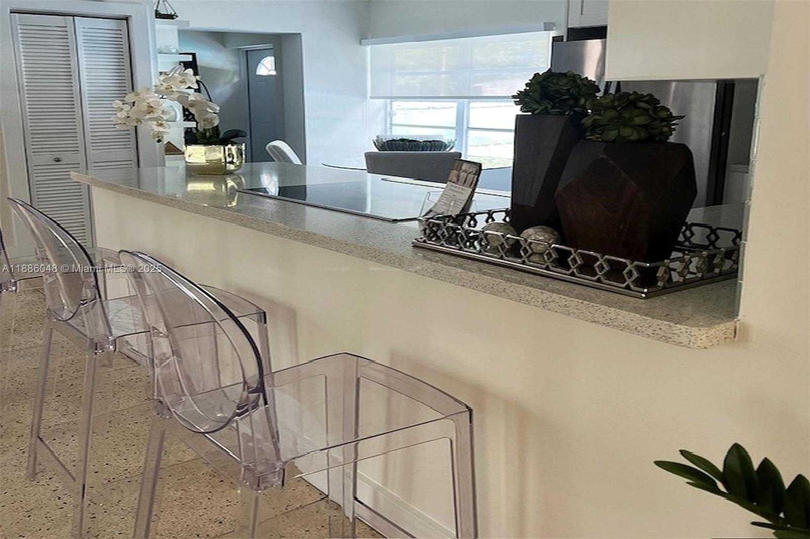 Small Image of 827 NORTH EAST 140TH ST, North Miami Number 3