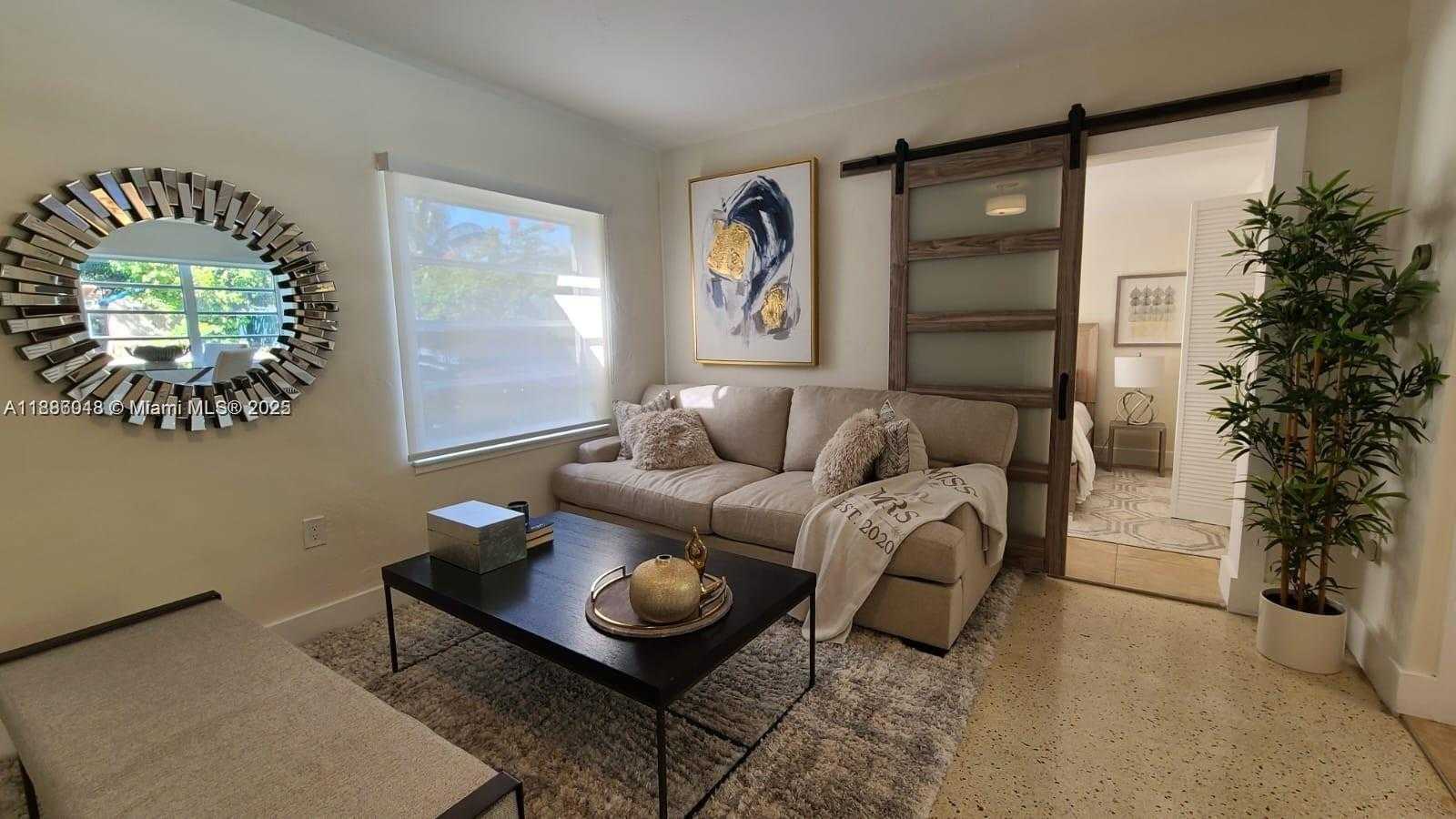 Small Image of 827 NORTH EAST 140TH ST, North Miami Number 9