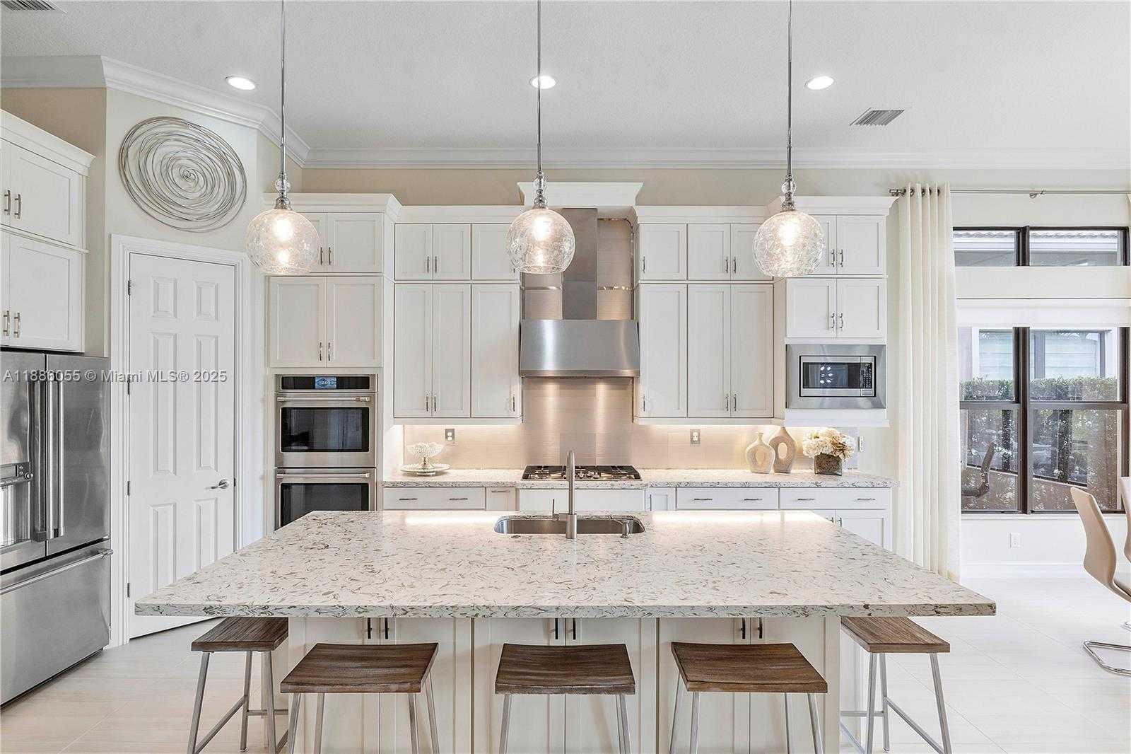 Small Image of 11943 SOUTH LEON CIR N, Parkland Number 14