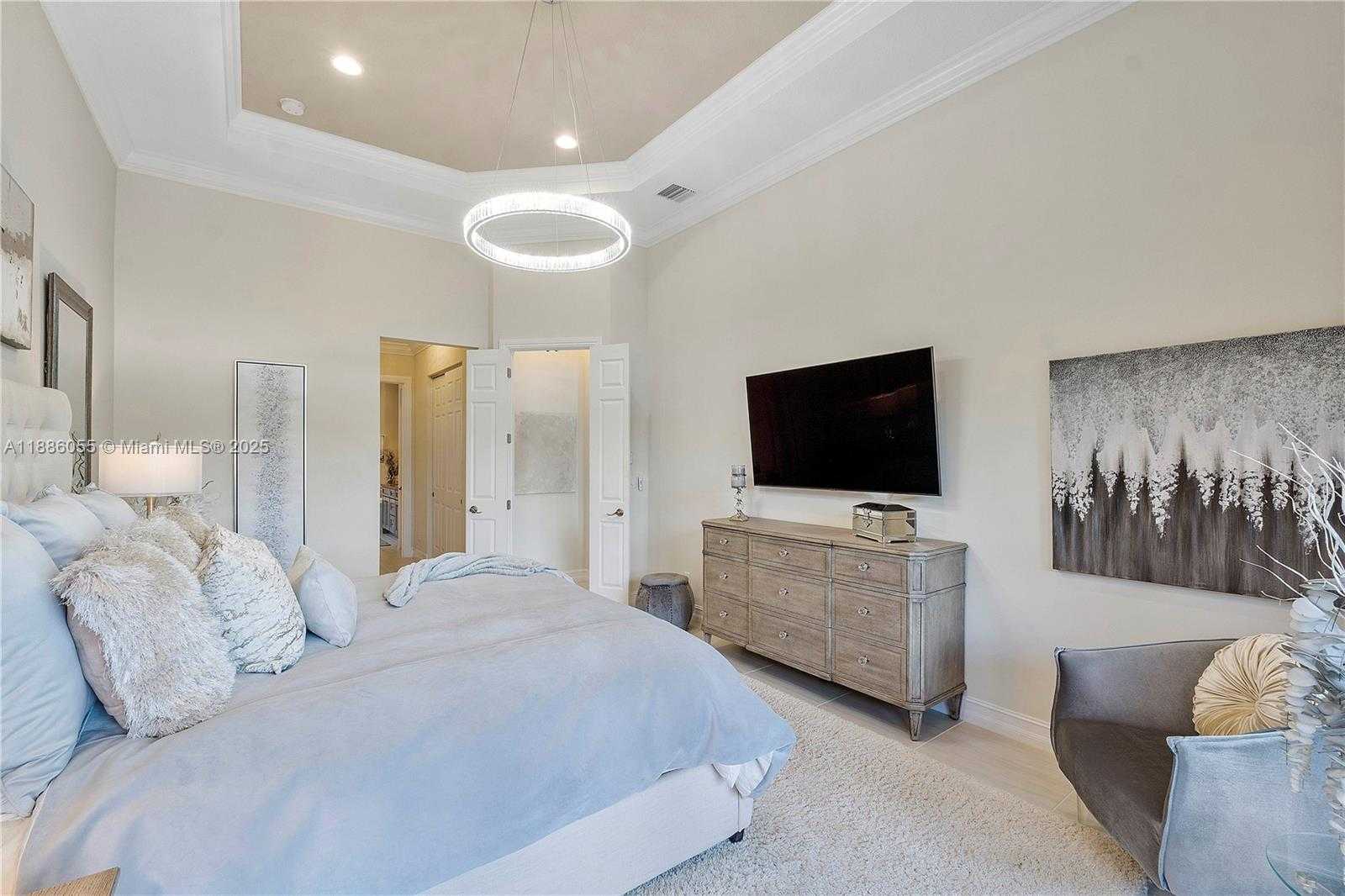 Small Image of 11943 SOUTH LEON CIR N, Parkland Number 22