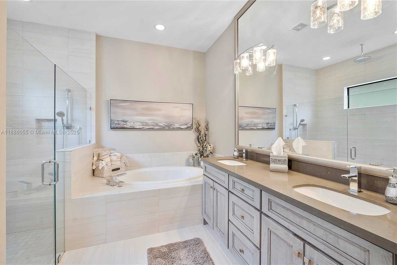Small Image of 11943 SOUTH LEON CIR N, Parkland Number 23