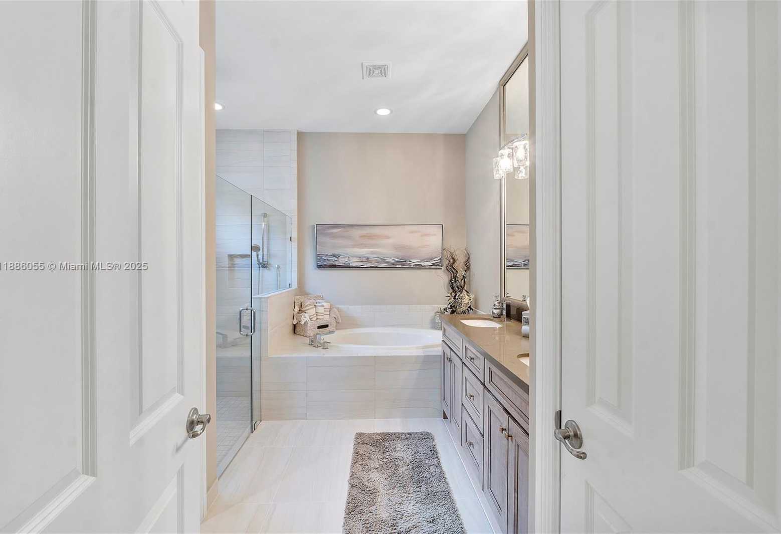 Small Image of 11943 SOUTH LEON CIR N, Parkland Number 25