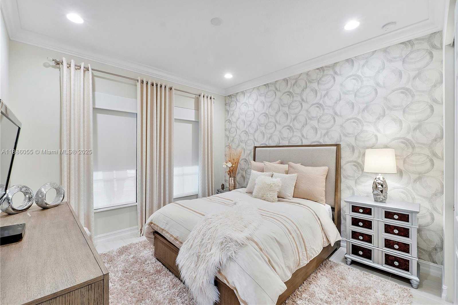 Small Image of 11943 SOUTH LEON CIR N, Parkland Number 27