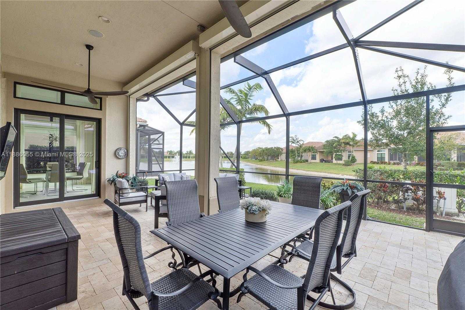 Small Image of 11943 SOUTH LEON CIR N, Parkland Number 36