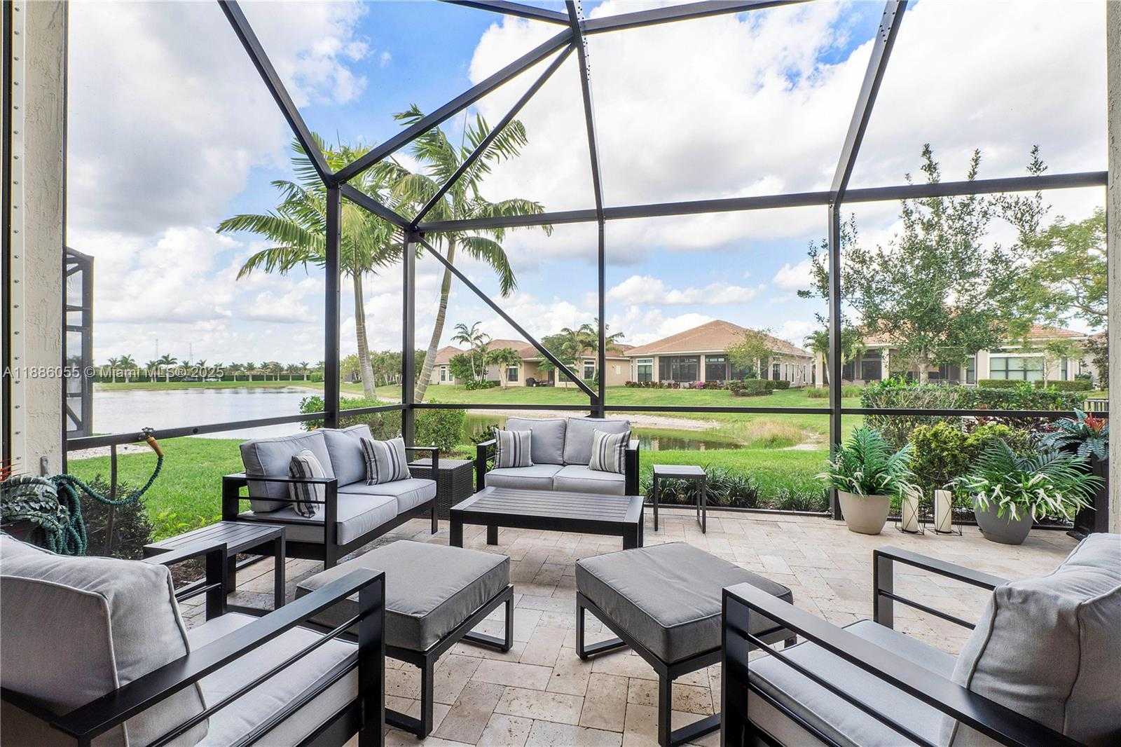 Small Image of 11943 SOUTH LEON CIR N, Parkland Number 37