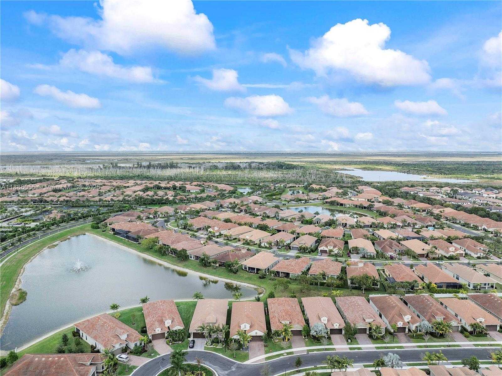 Small Image of 11943 SOUTH LEON CIR N, Parkland Number 44
