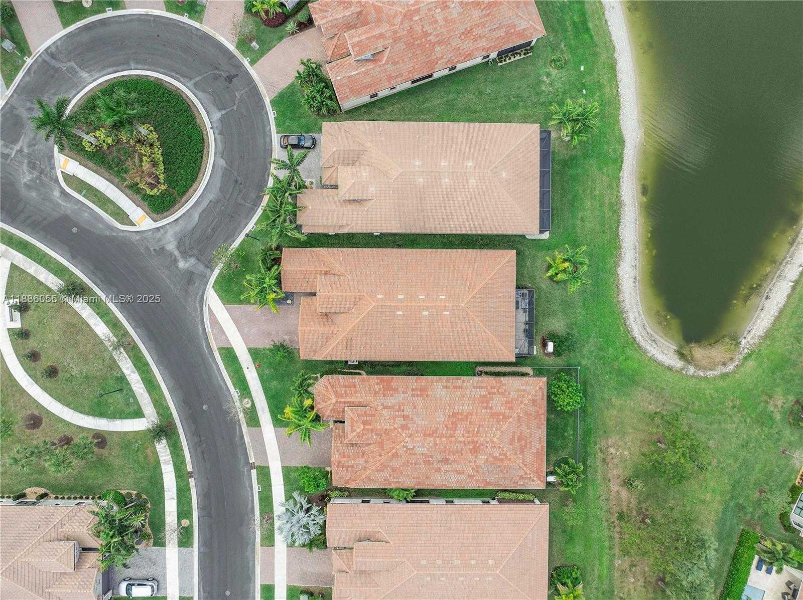 Small Image of 11943 SOUTH LEON CIR N, Parkland Number 45