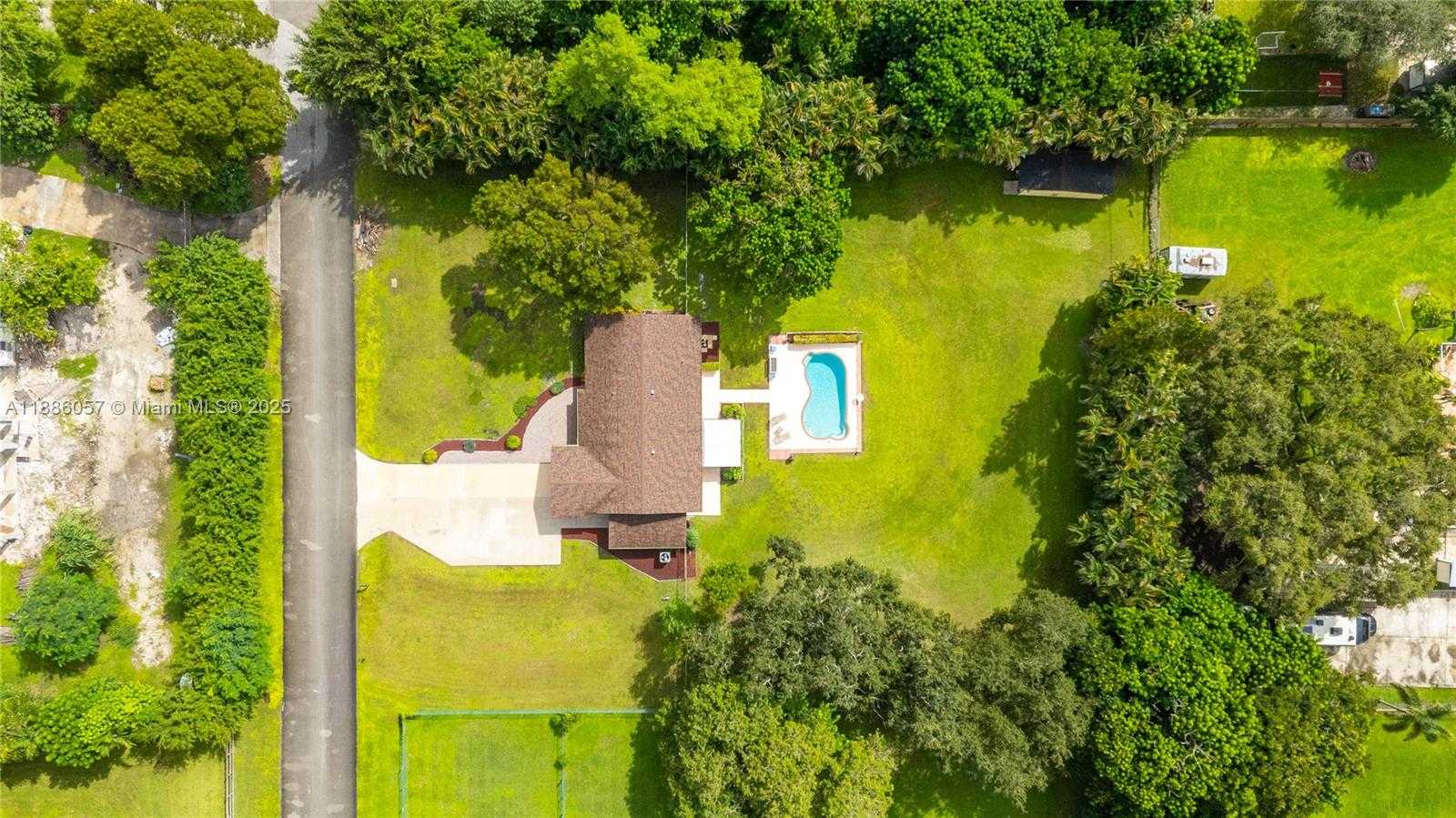 Small Image of 14300 SOUTH WEST 29TH CT, Davie Number 10