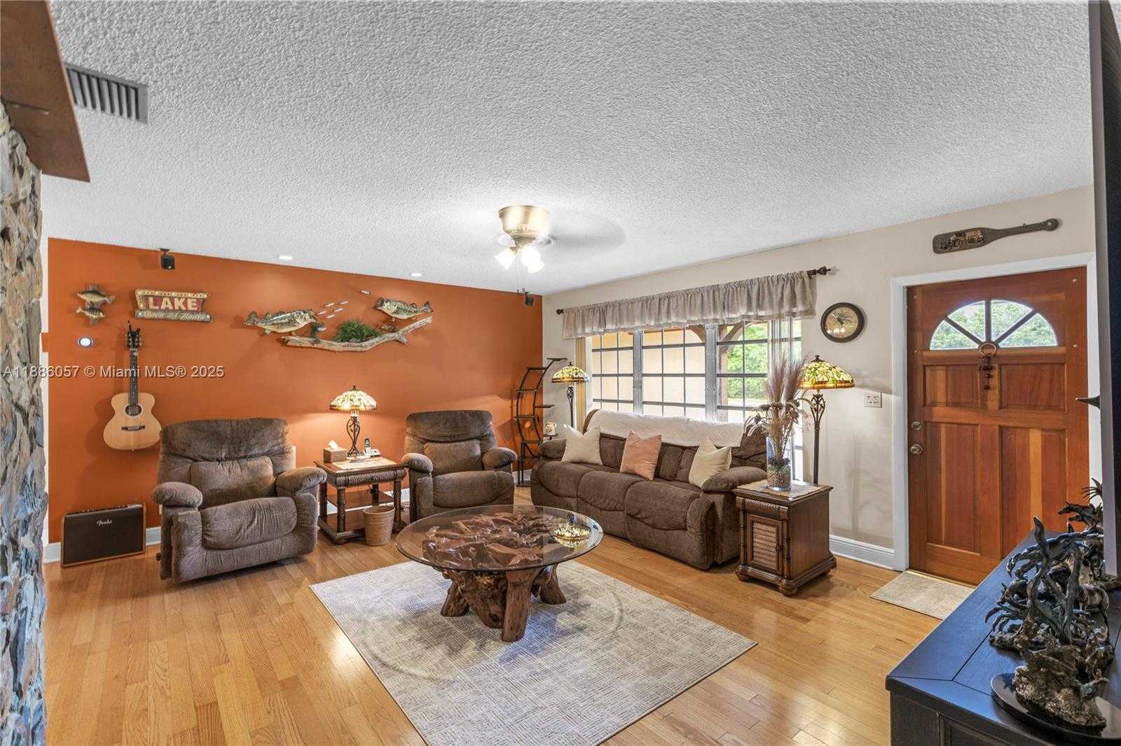 Small Image of 14300 SOUTH WEST 29TH CT, Davie Number 19