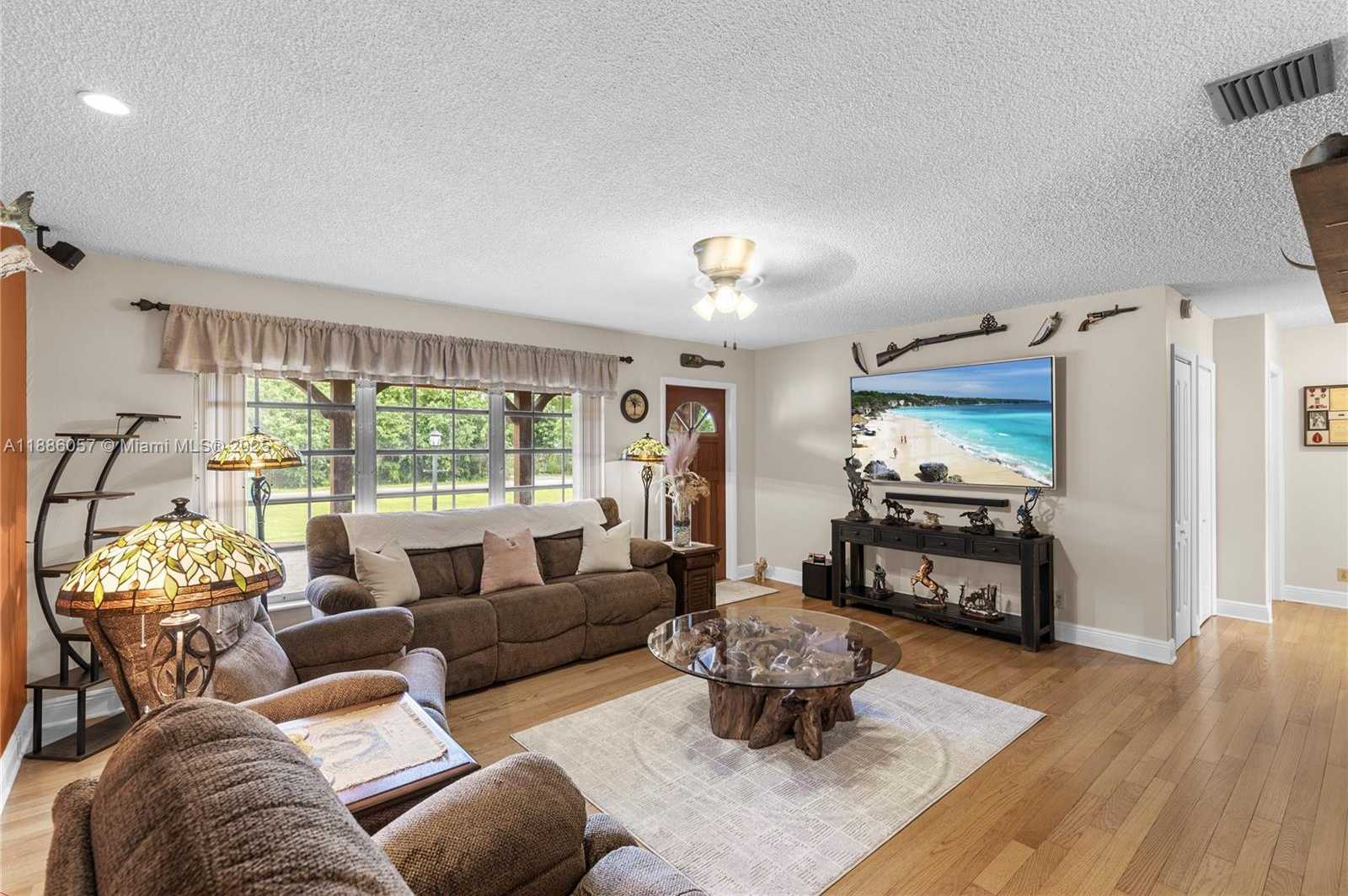 Small Image of 14300 SOUTH WEST 29TH CT, Davie Number 20