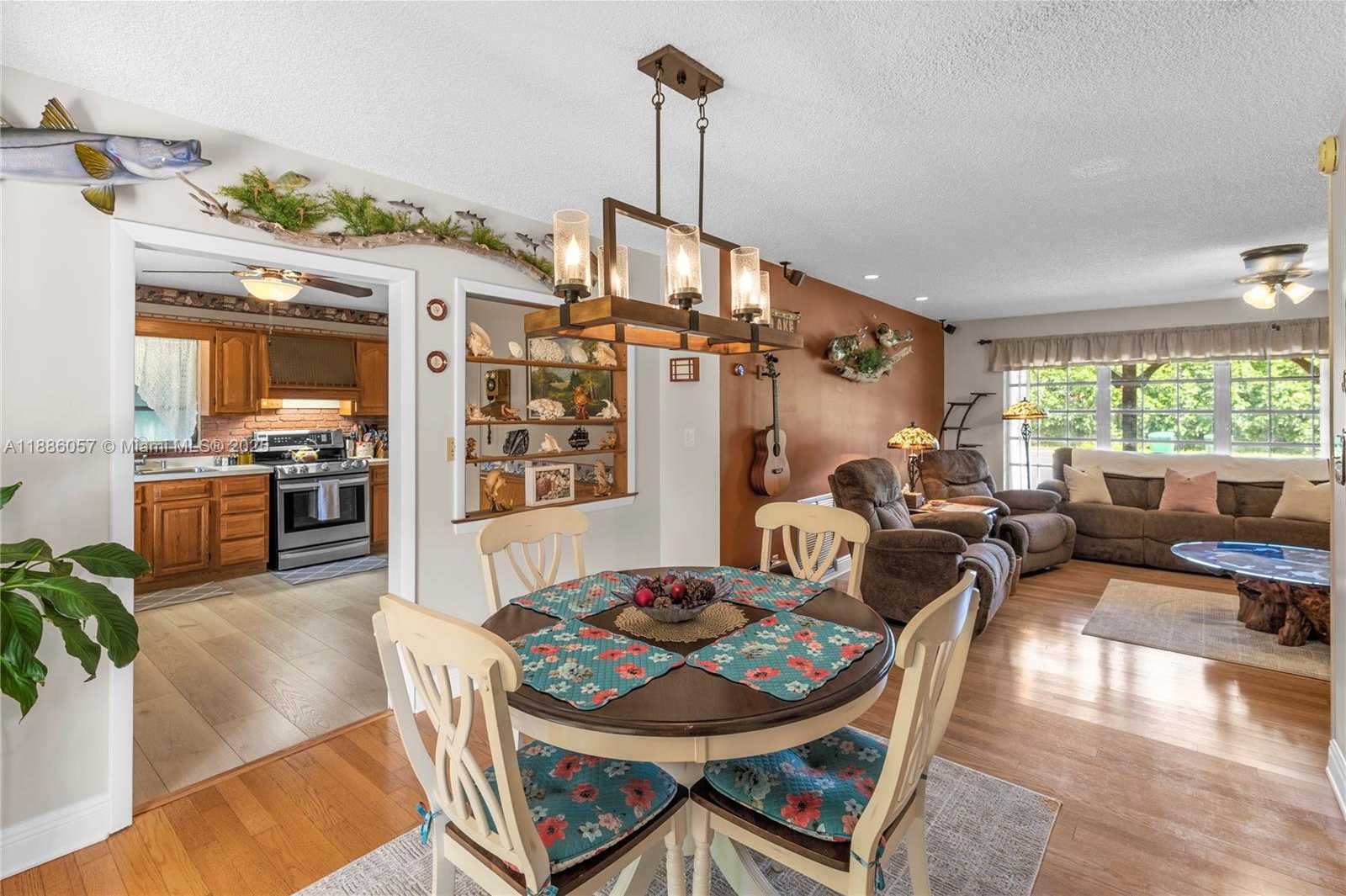 Small Image of 14300 SOUTH WEST 29TH CT, Davie Number 23