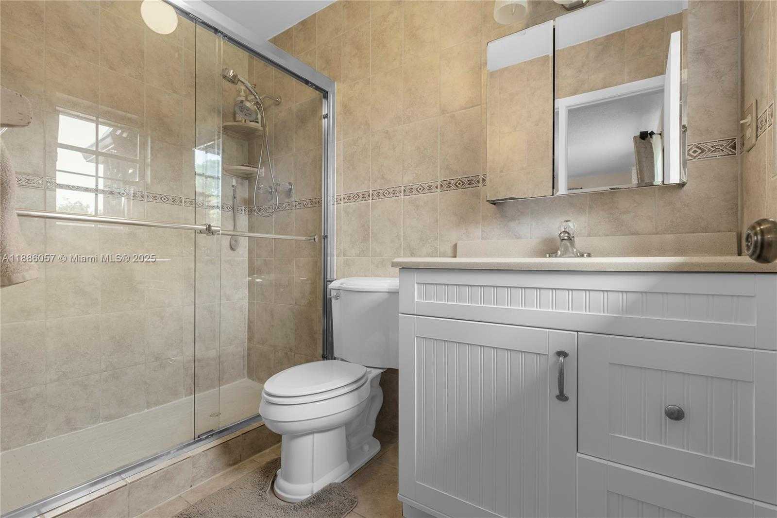 Small Image of 14300 SOUTH WEST 29TH CT, Davie Number 32