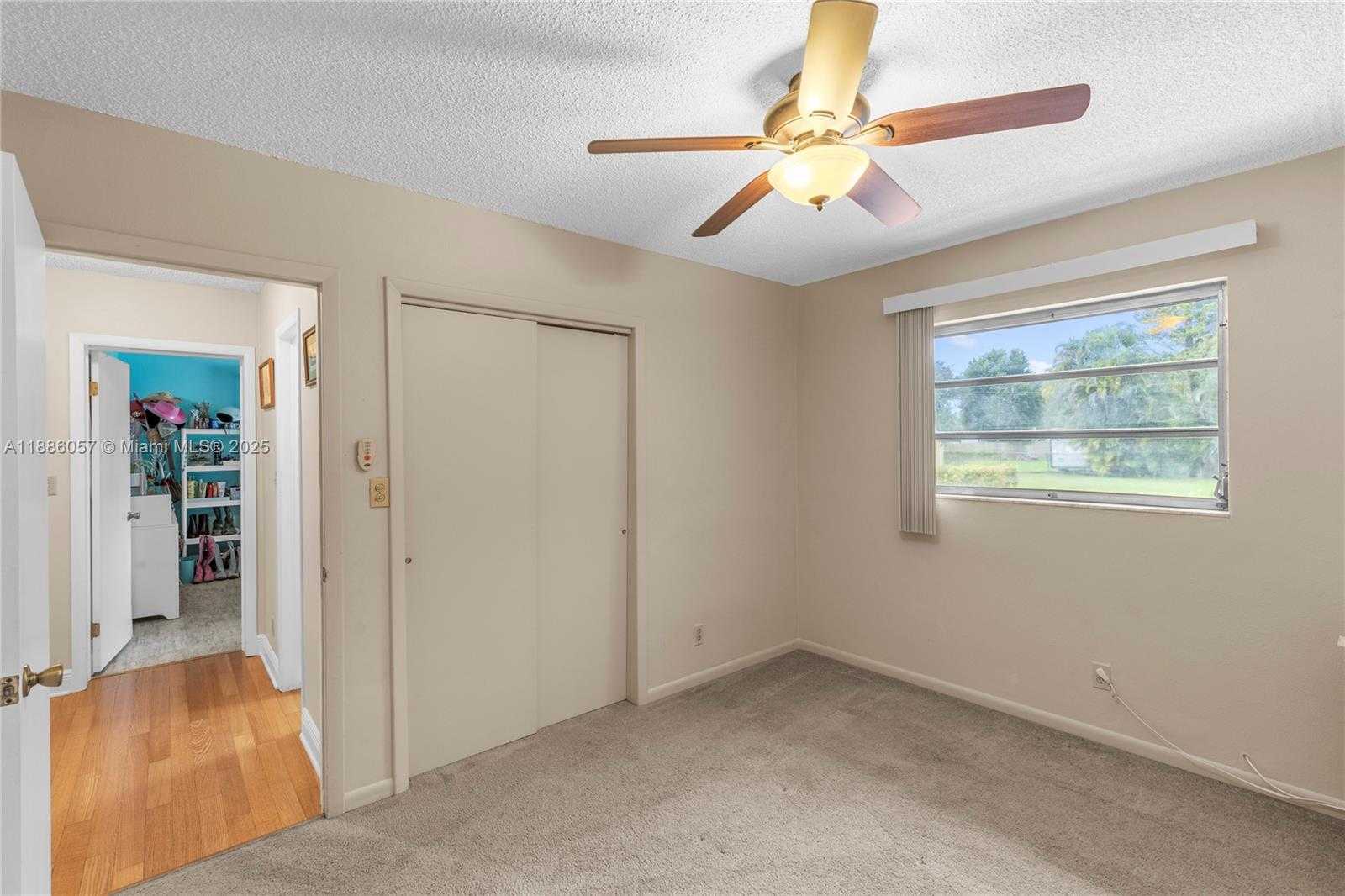 Small Image of 14300 SOUTH WEST 29TH CT, Davie Number 38