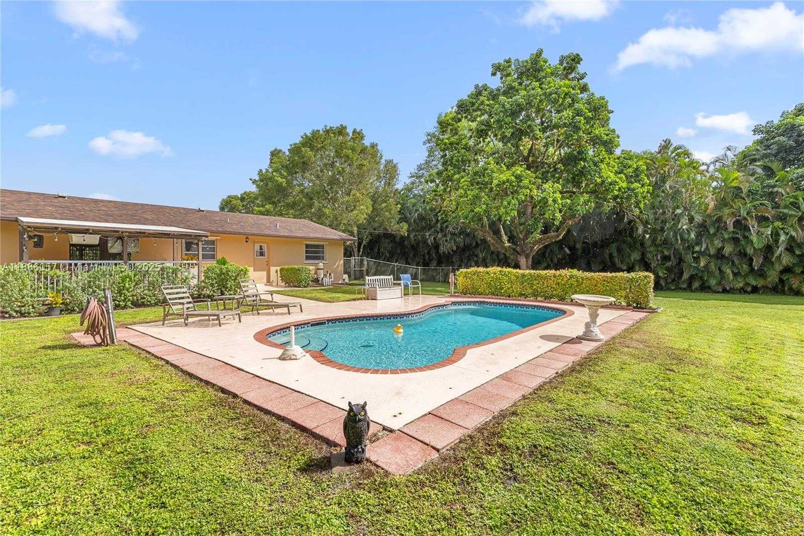 Small Image of 14300 SOUTH WEST 29TH CT, Davie Number 46