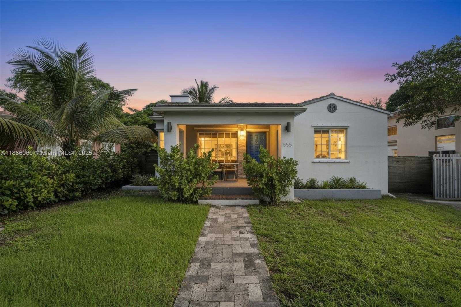 Small Image of 555 NORTH EAST 73RD ST, Miami Number 31