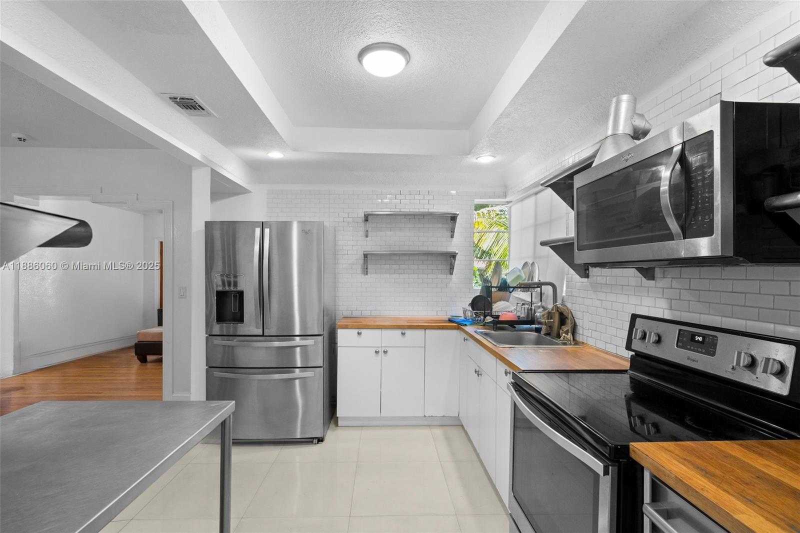 Small Image of 555 NORTH EAST 73RD ST, Miami Number 8
