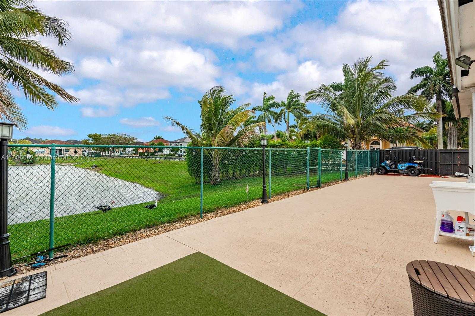 Small Image of 2911 SOUTH WEST 149TH PL, Miami Number 11