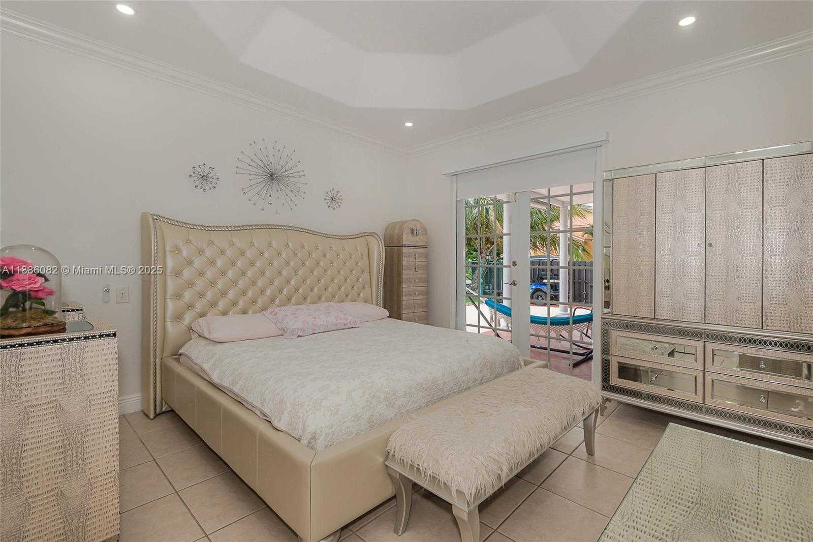 Small Image of 2911 SOUTH WEST 149TH PL, Miami Number 17