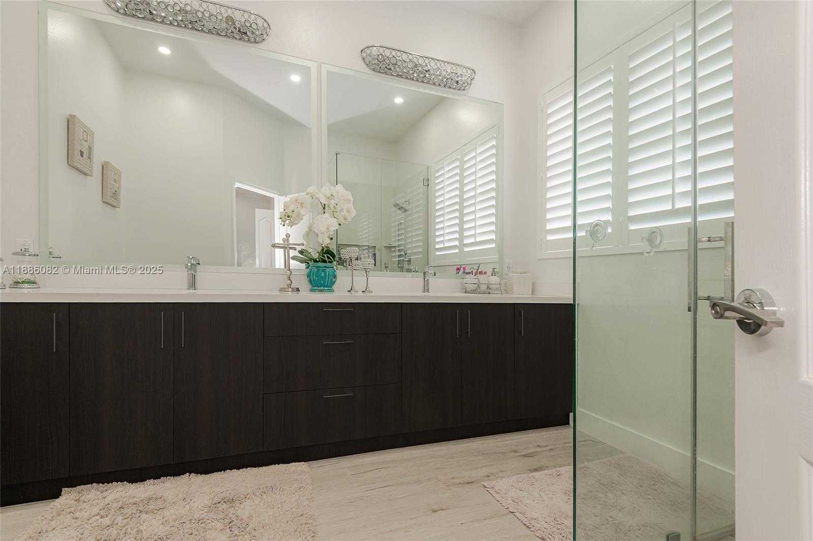 Small Image of 2911 SOUTH WEST 149TH PL, Miami Number 18