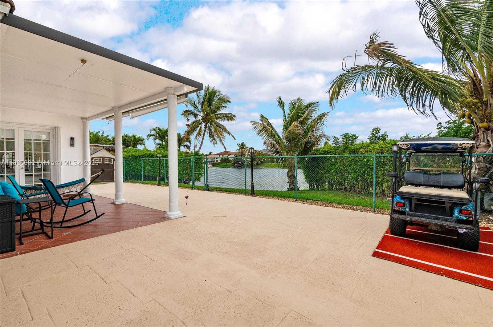 Small Image of 2911 SOUTH WEST 149TH PL, Miami Number 2