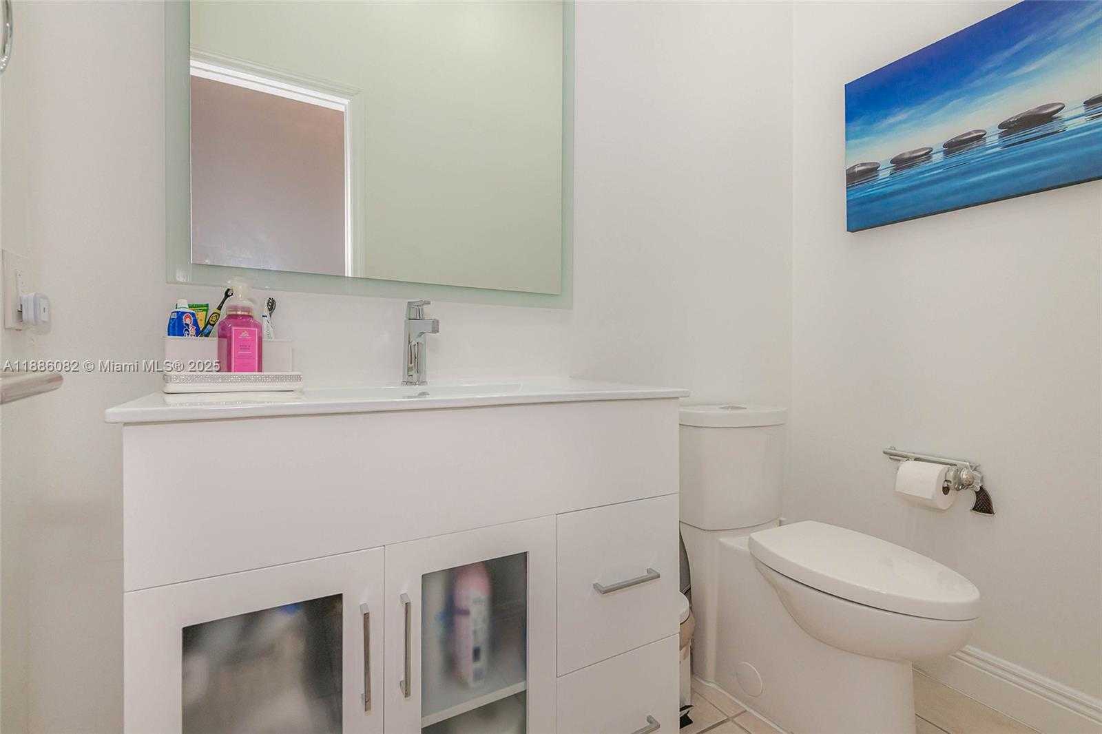 Small Image of 2911 SOUTH WEST 149TH PL, Miami Number 21