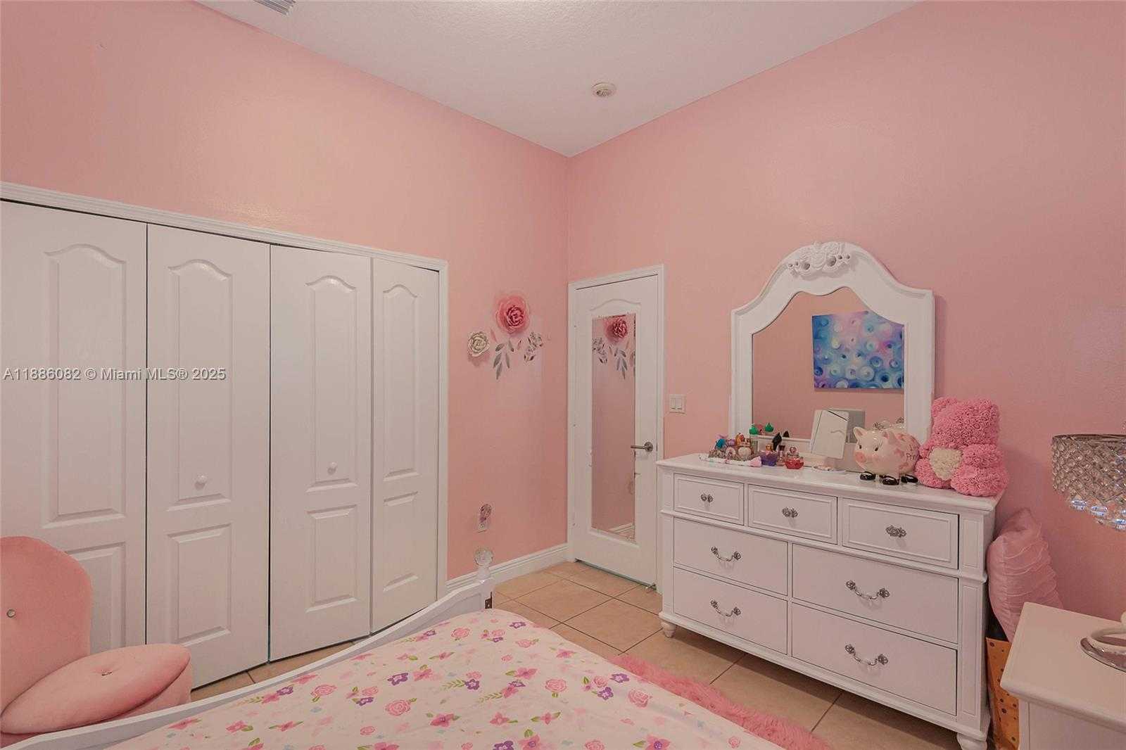 Small Image of 2911 SOUTH WEST 149TH PL, Miami Number 26