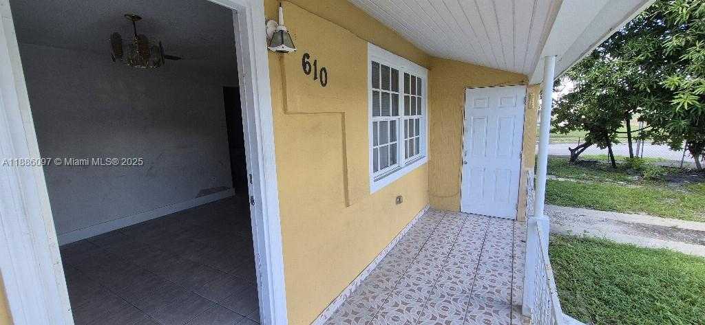 Small Image of 610 EAST 6TH PL, Hialeah Number 20